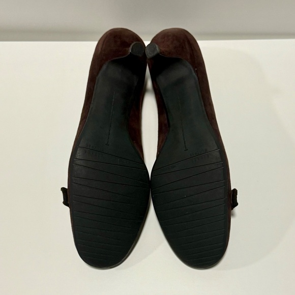 Stuart Weitzman Women's Brown Suede Buckle Heel Pumps in size 9N - Picture 4 of 6